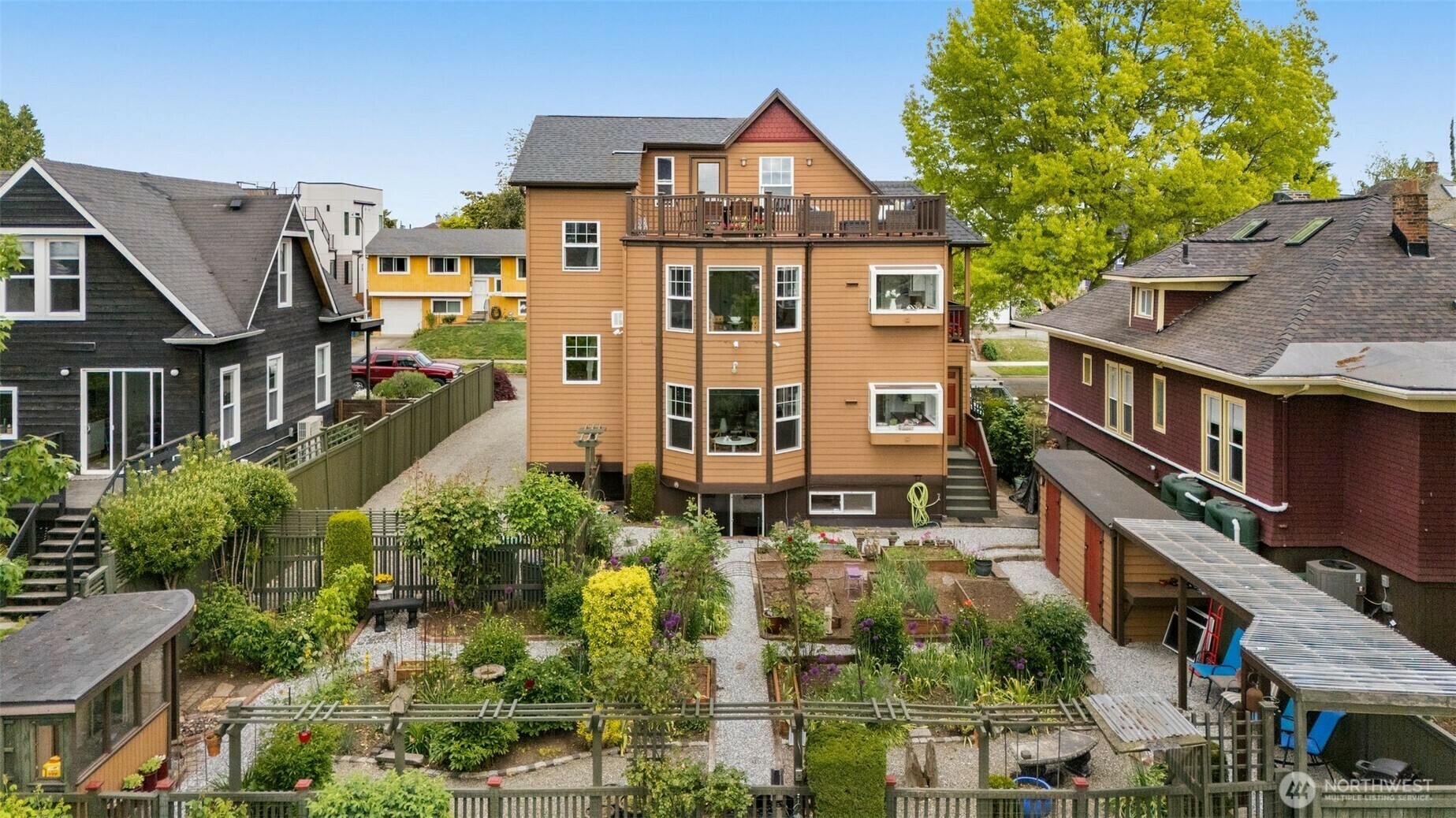 Property Photo: 137 28th Avenue WA 98122