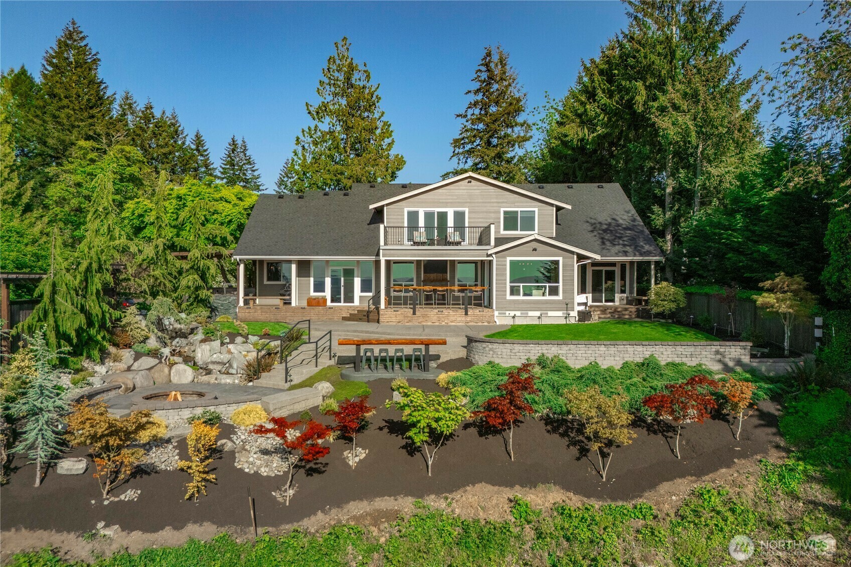 Property Photo:  7207  Myers Road E  WA 98391 