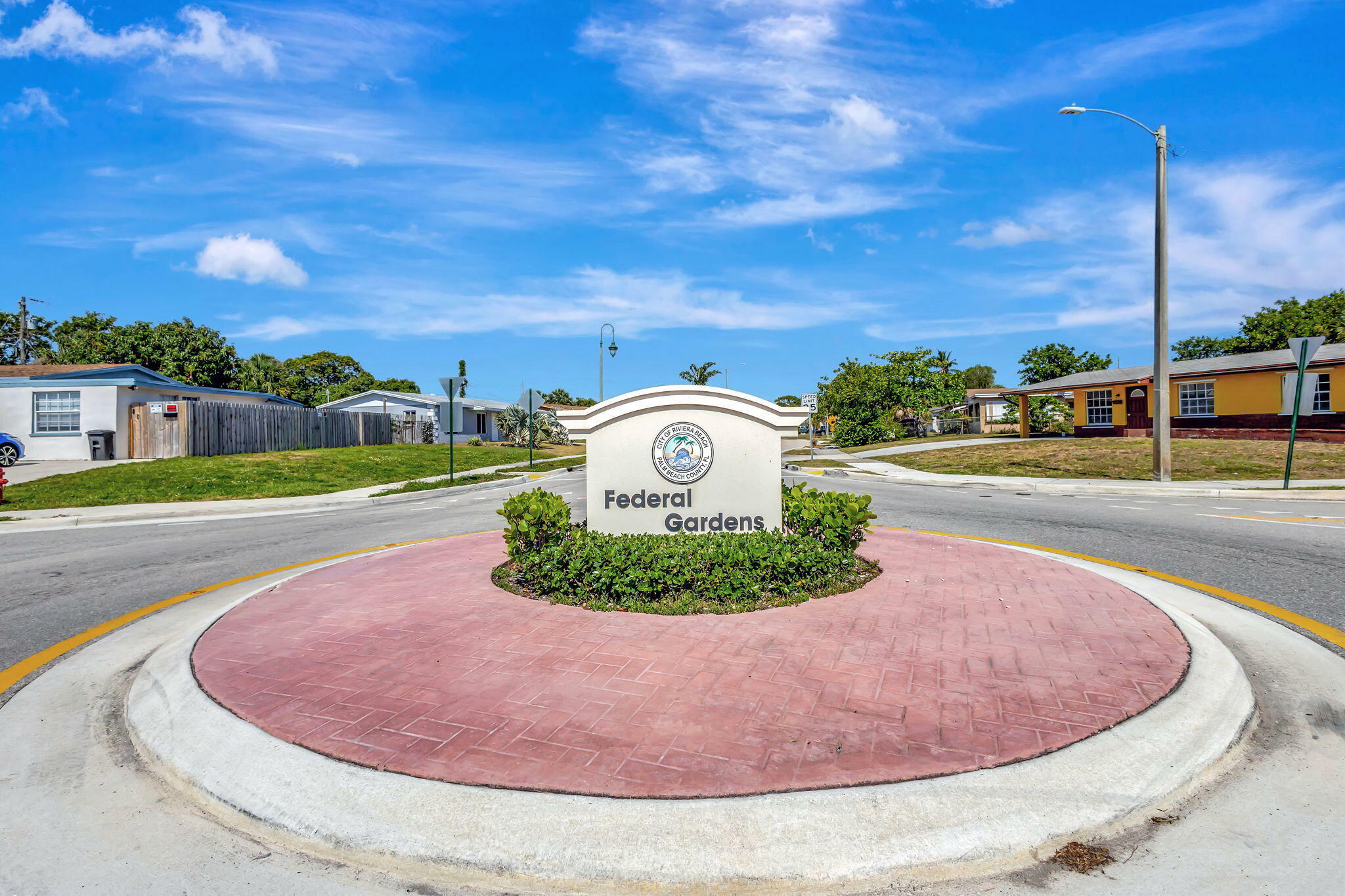 Property Photo: 1500 W 13th Street W FL 33404