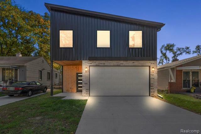 Property Photo: 1148 E George Avenue MI 48030