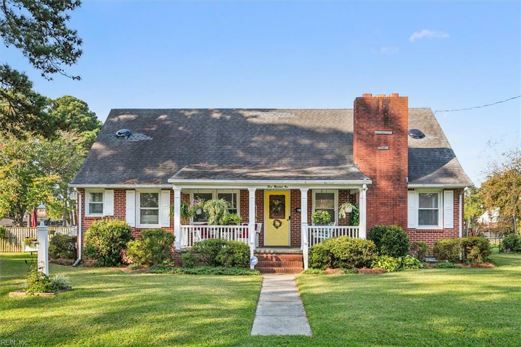 Property Photo: 301 Edgewood Rd VA 23704