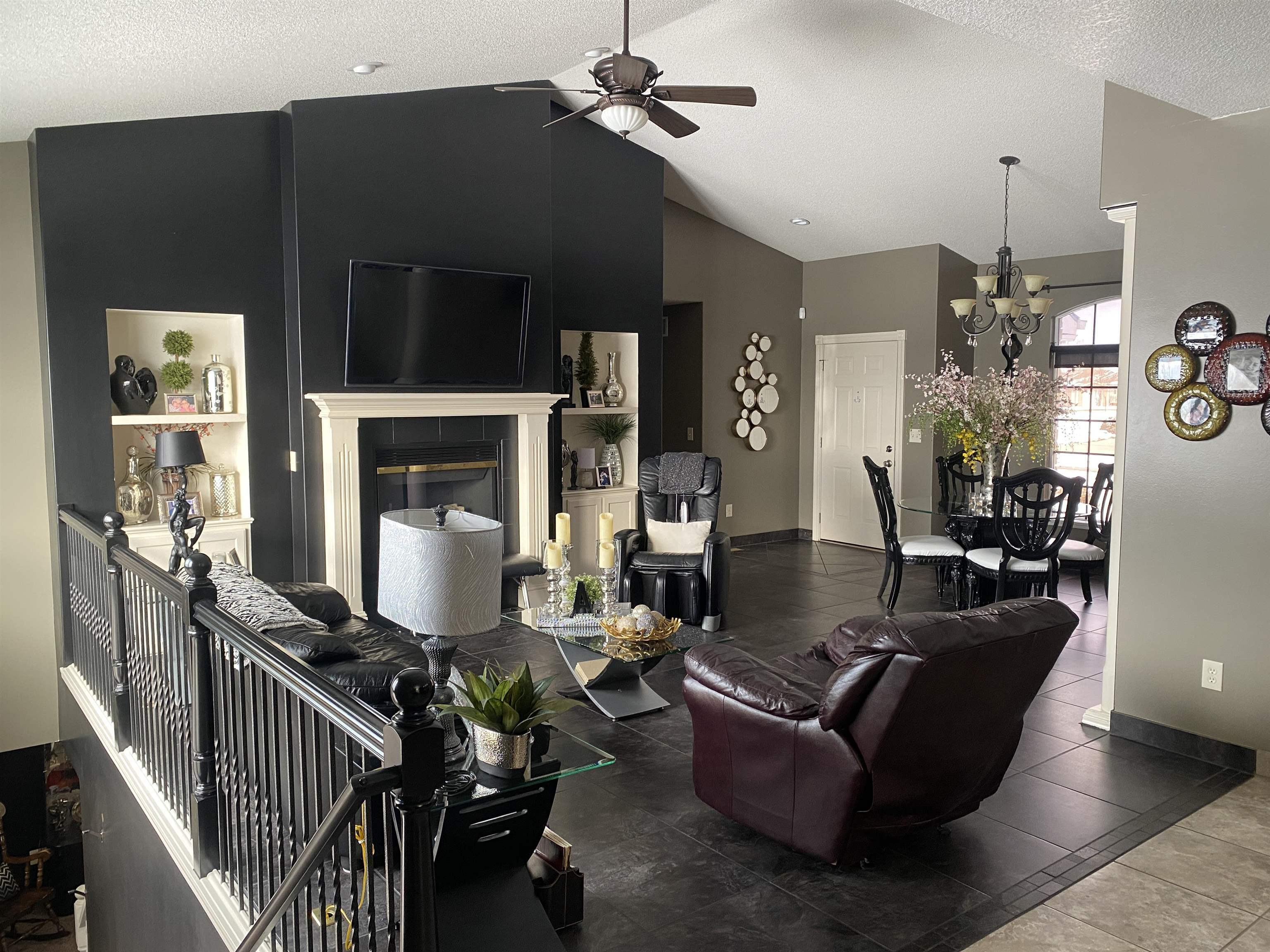 Property Photo: 12301 E Zimmerly Ct KS 67207
