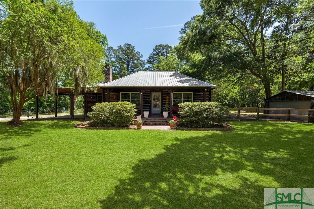 Property Photo: 309 E 5th Street GA 31326