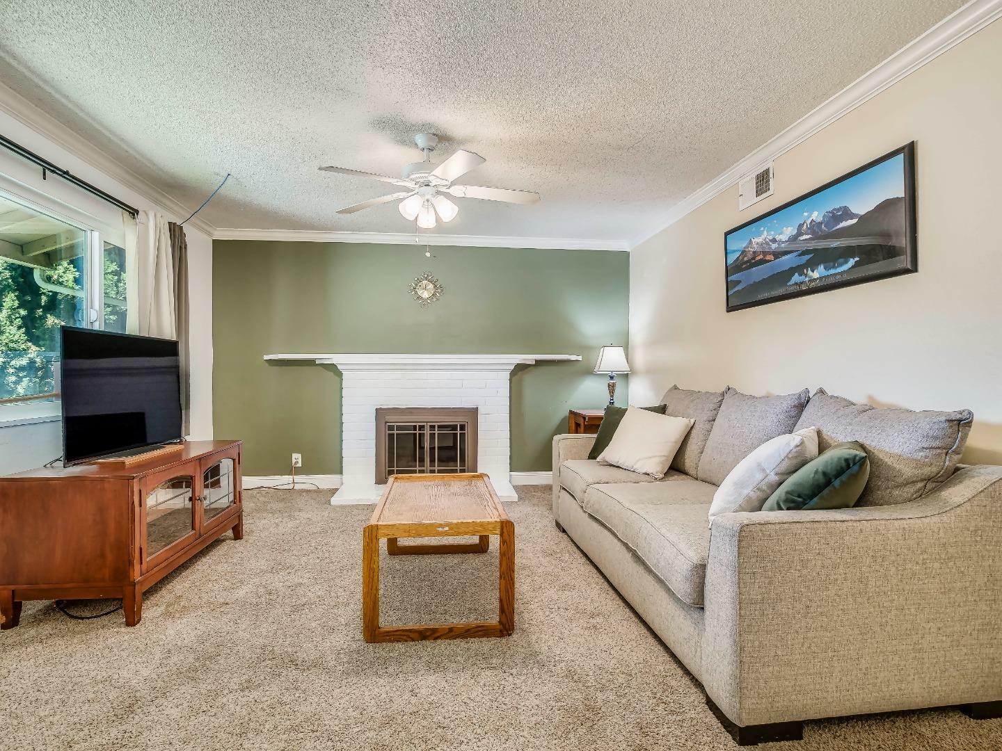 Property Photo: 3372 Pitcairn Way CA 95111