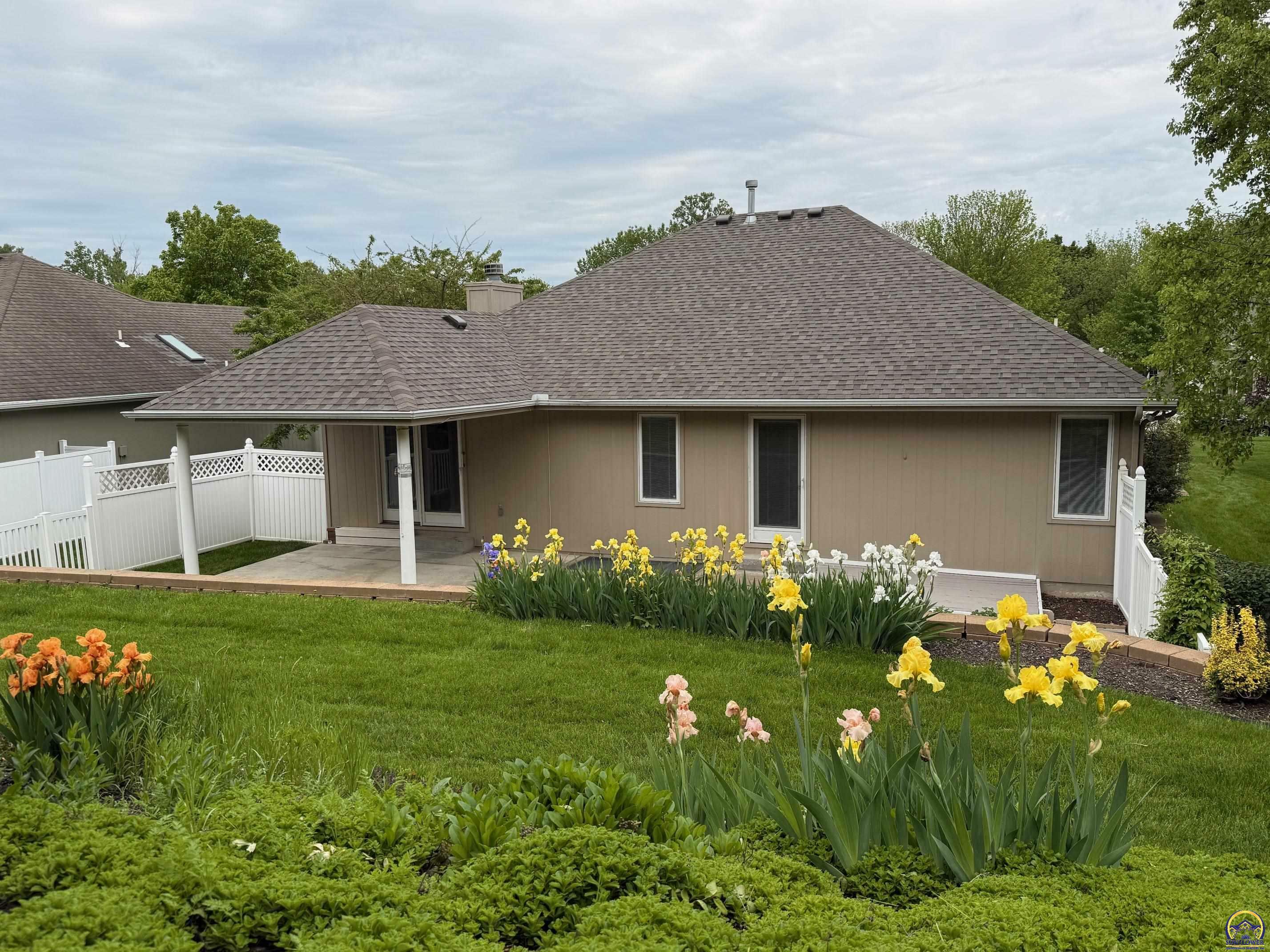 Property Photo: 3930 SW Stonybrook Dr KS 66610