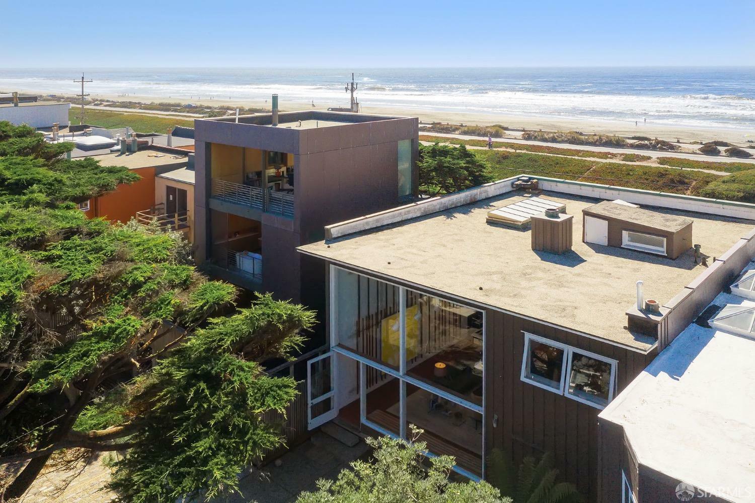 Property Photo: 2020 Great Highway Highway CA 94116
