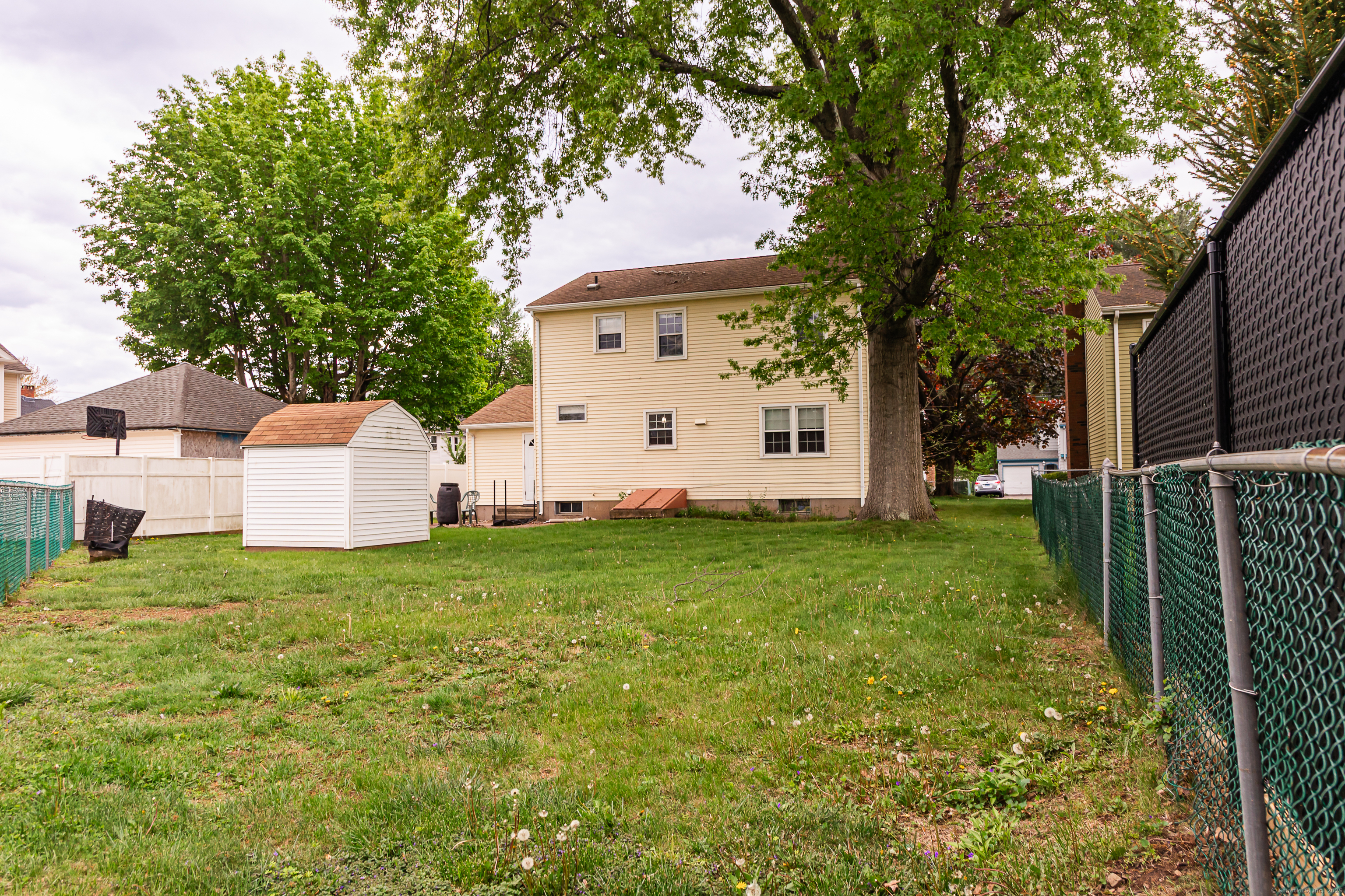 Property Photo: 14 Goodrich Drive CT 06109
