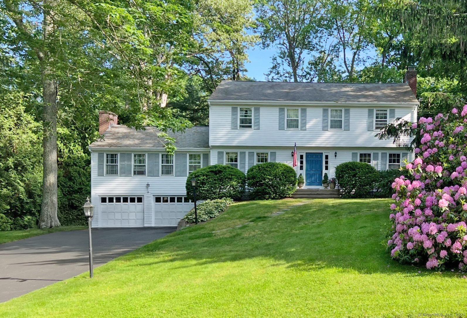 Property Photo: 15 Saxon Road CT 06443
