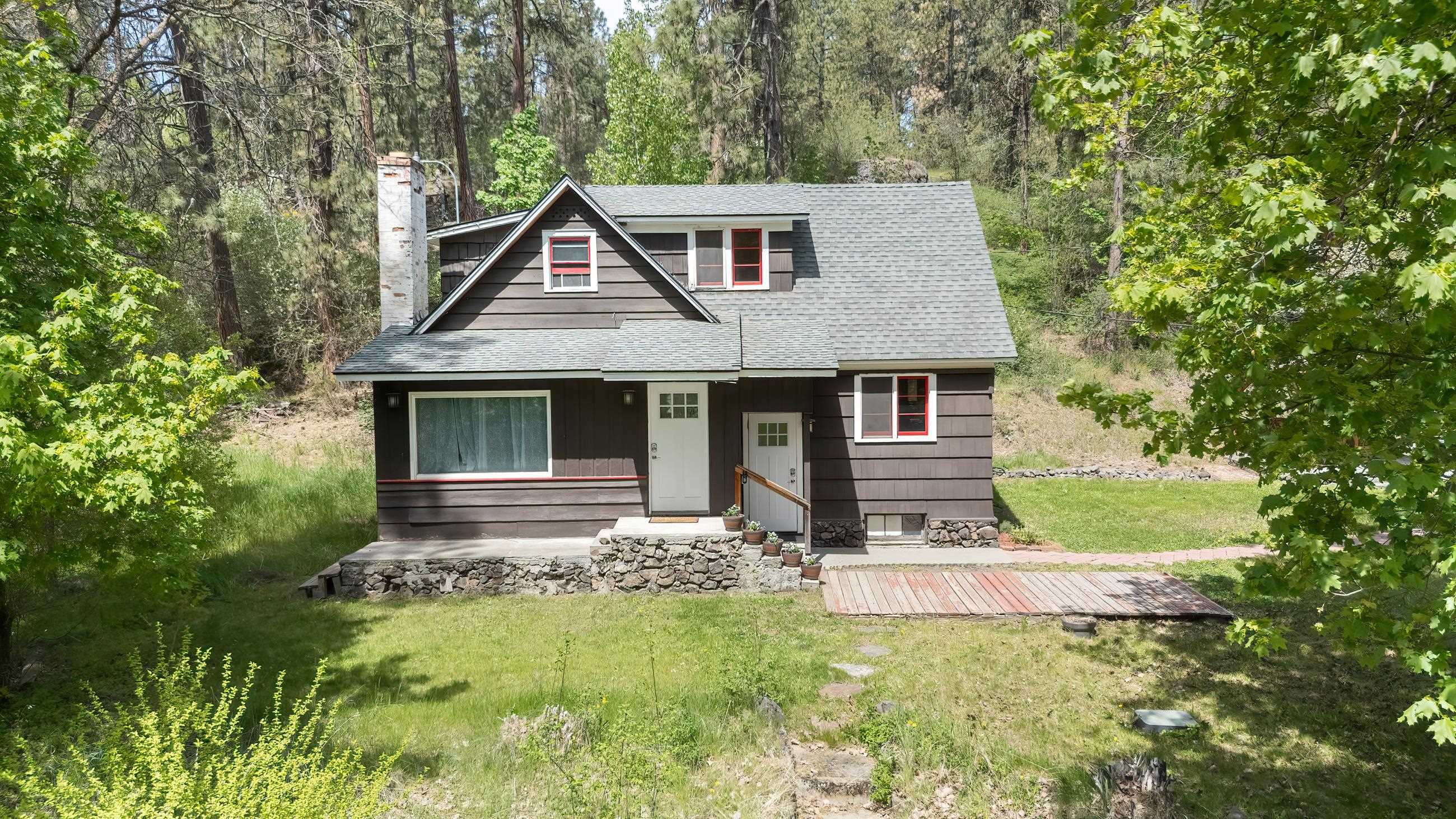 Property Photo: 4003 W Fountain Ave WA 99224