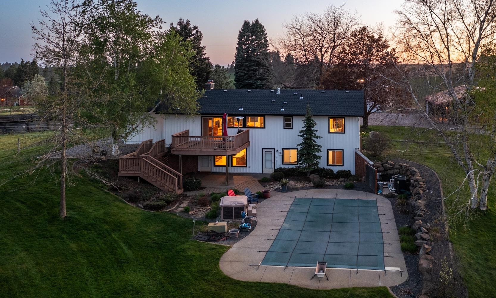 Property Photo: 10409 E Palouse Hwy WA 99036