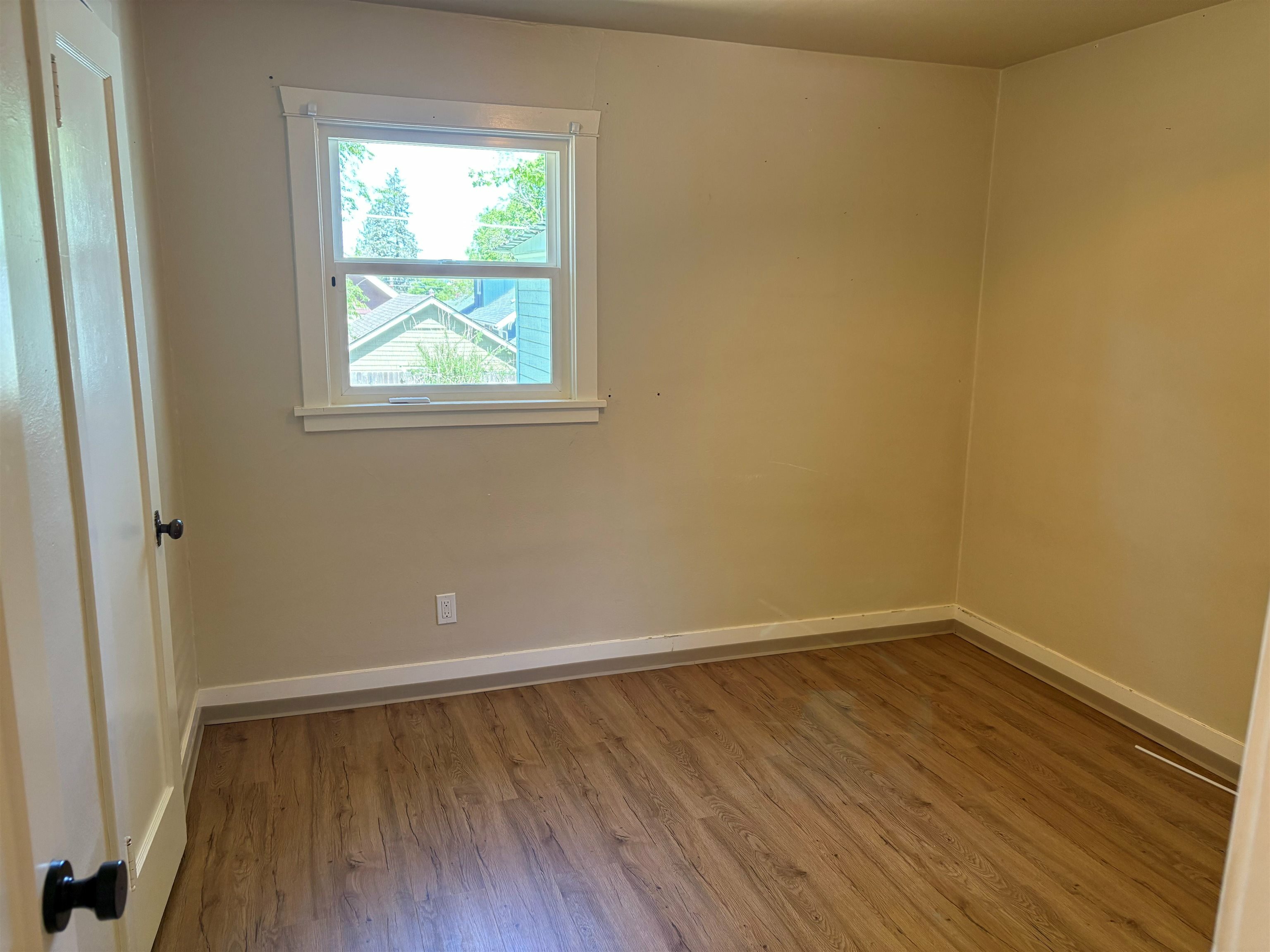 Property Photo: 1711 E 14th Ave WA 99202