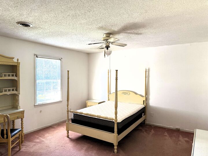 Property Photo: 210 Trailwood Drive SC 29301
