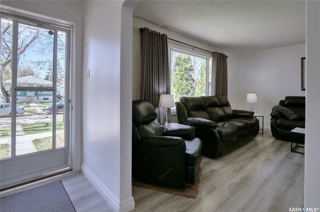 Photo de la propriété: 1119 6th Avenue NW SK S6H 4A7