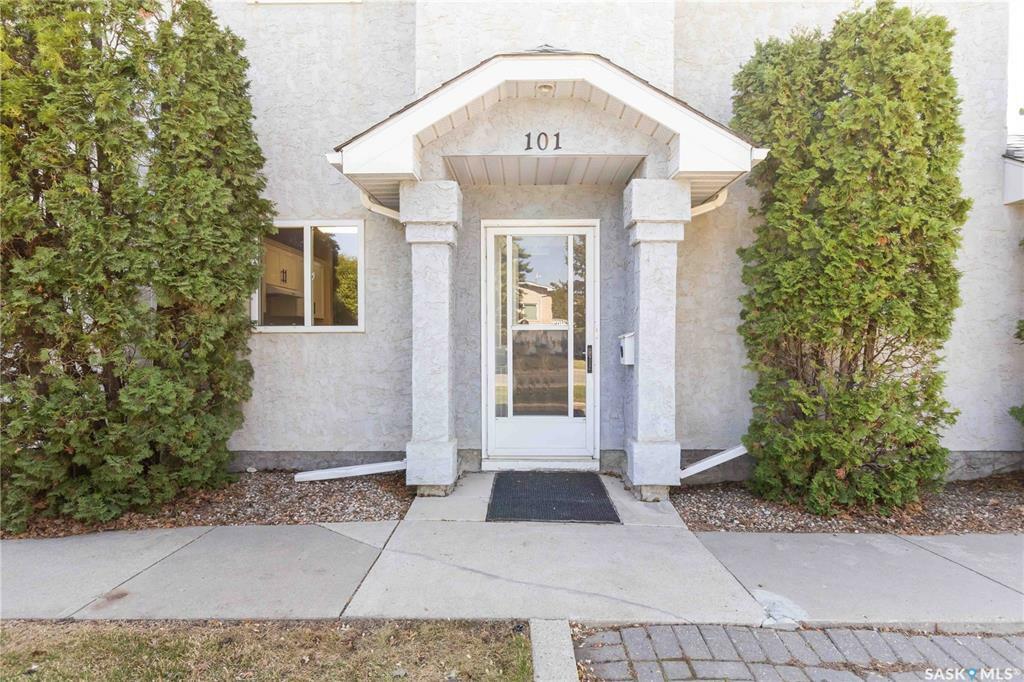 Property Photo: 615 Perehudoff Crescent 101 SK S7N 4K6