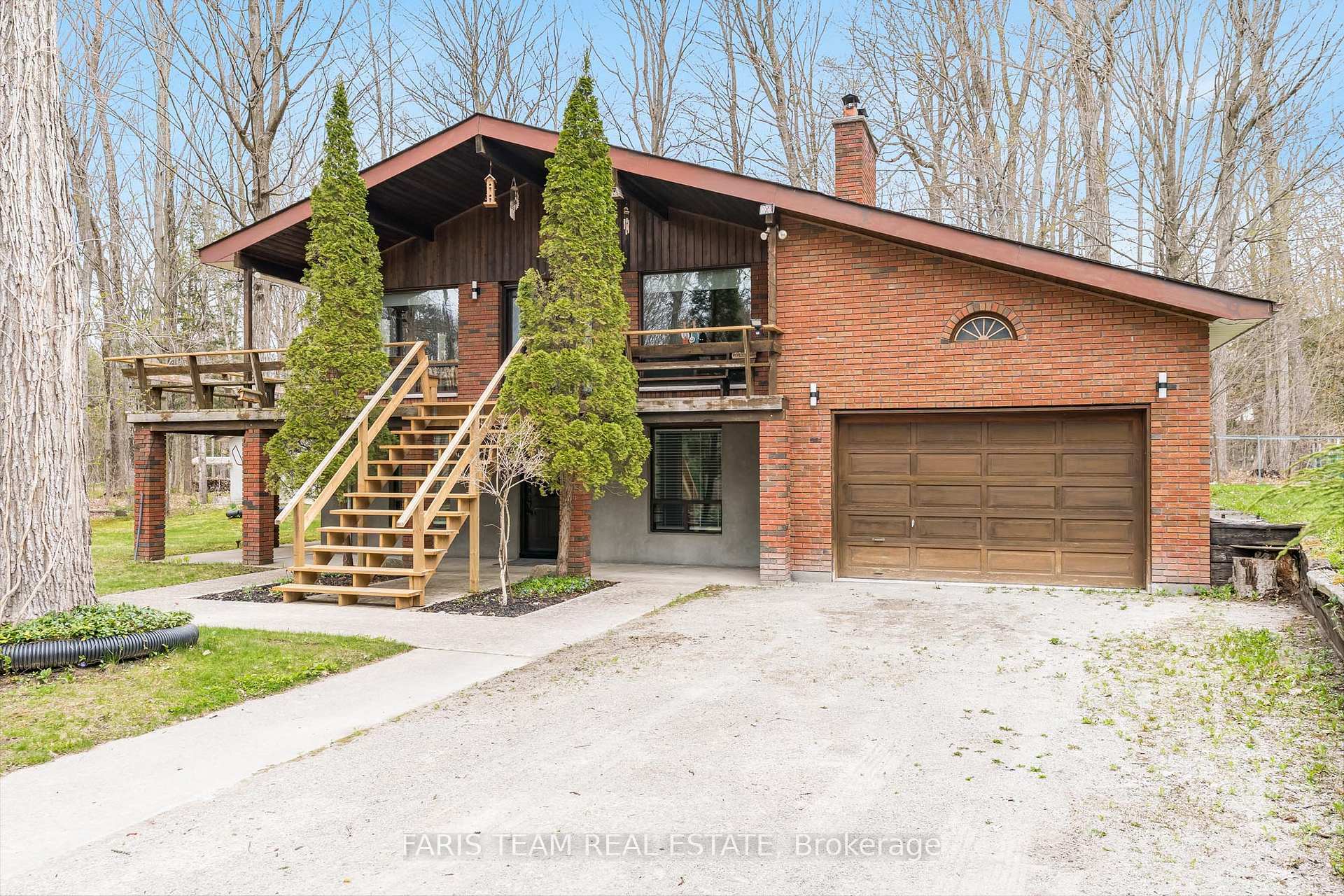 Photo de la propriété: 8 Celestine Court ON L9M 0H3