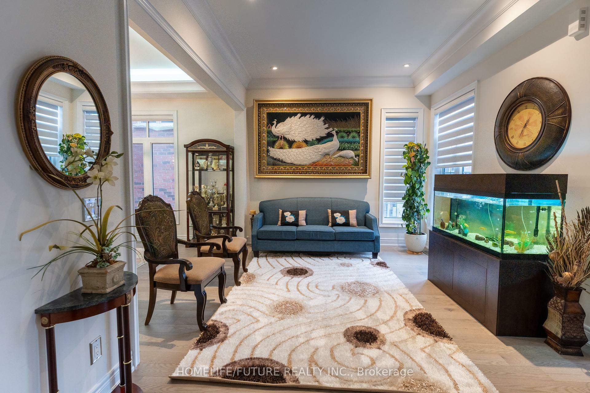 Property Photo:  36 Blenheim Circle  ON L1P 0E3 
