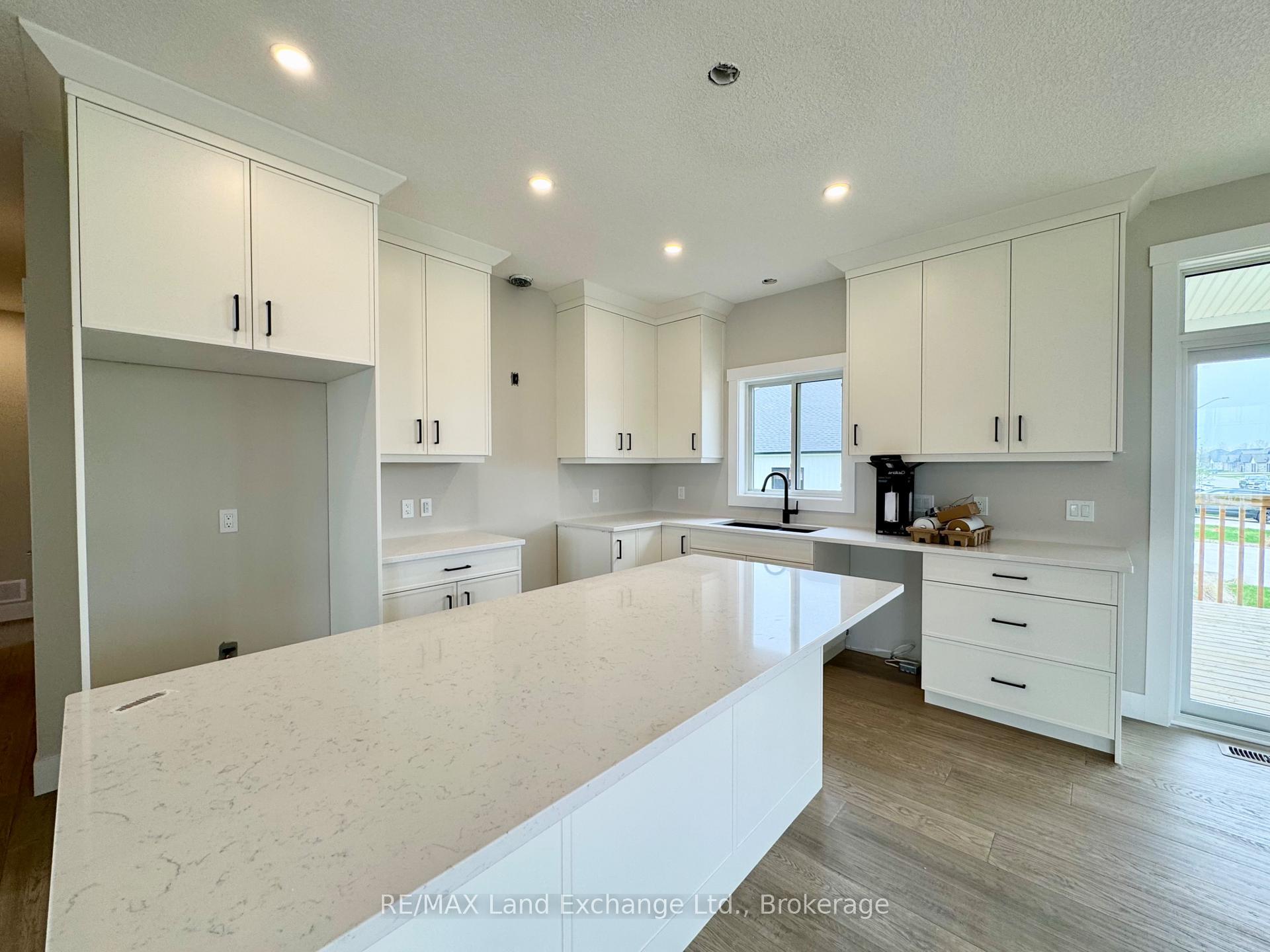 Property Photo: 399 Amanda'S Way ON N0H 2C3