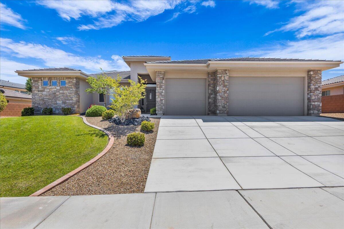 Property Photo: 2965 W Arvo Ln UT 84790