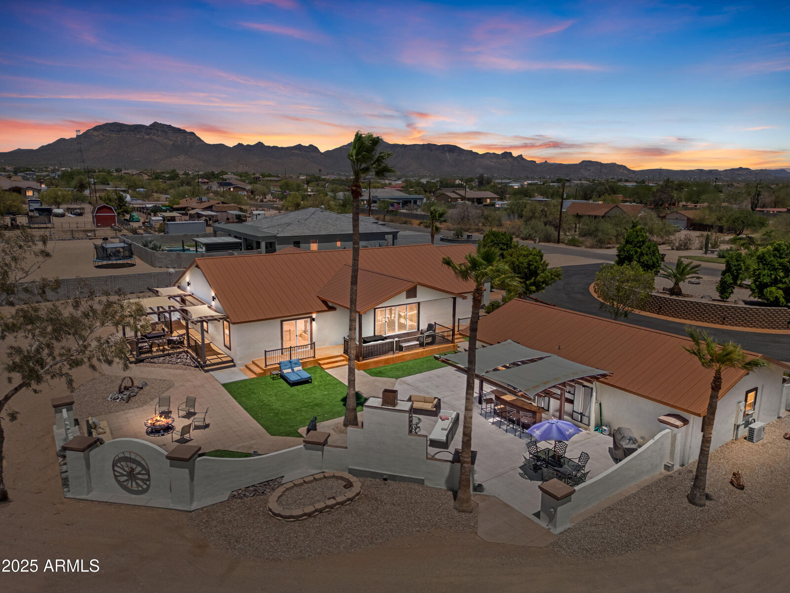 Property Photo:  920 N 104th Street  AZ 85207 