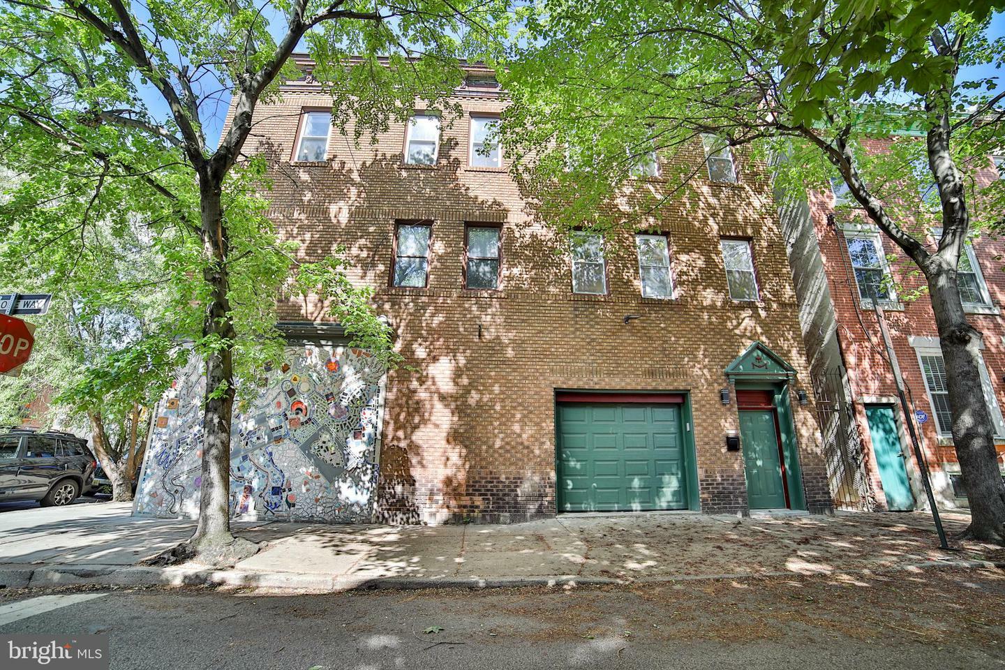 1037 Bainbridge Street  Philadelphia PA 19147 photo
