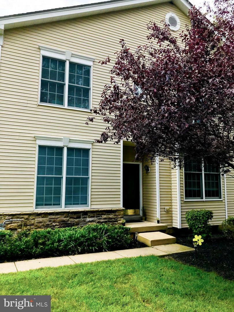 Property Photo: 22 Nestlewood Way NJ 08540