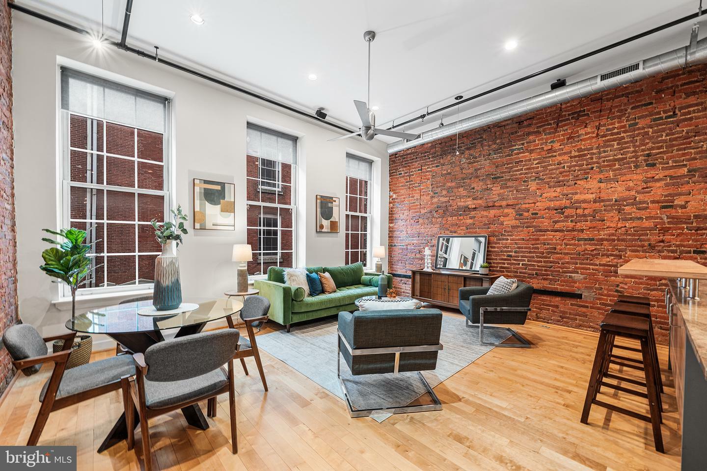 Property Photo: 103-07 Church Street 11 PA 19106