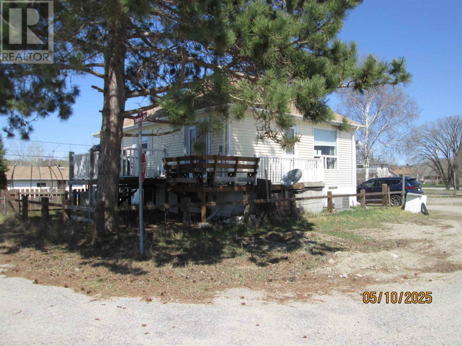 Property Photo: 201 Garden Street ON P0T 1T0