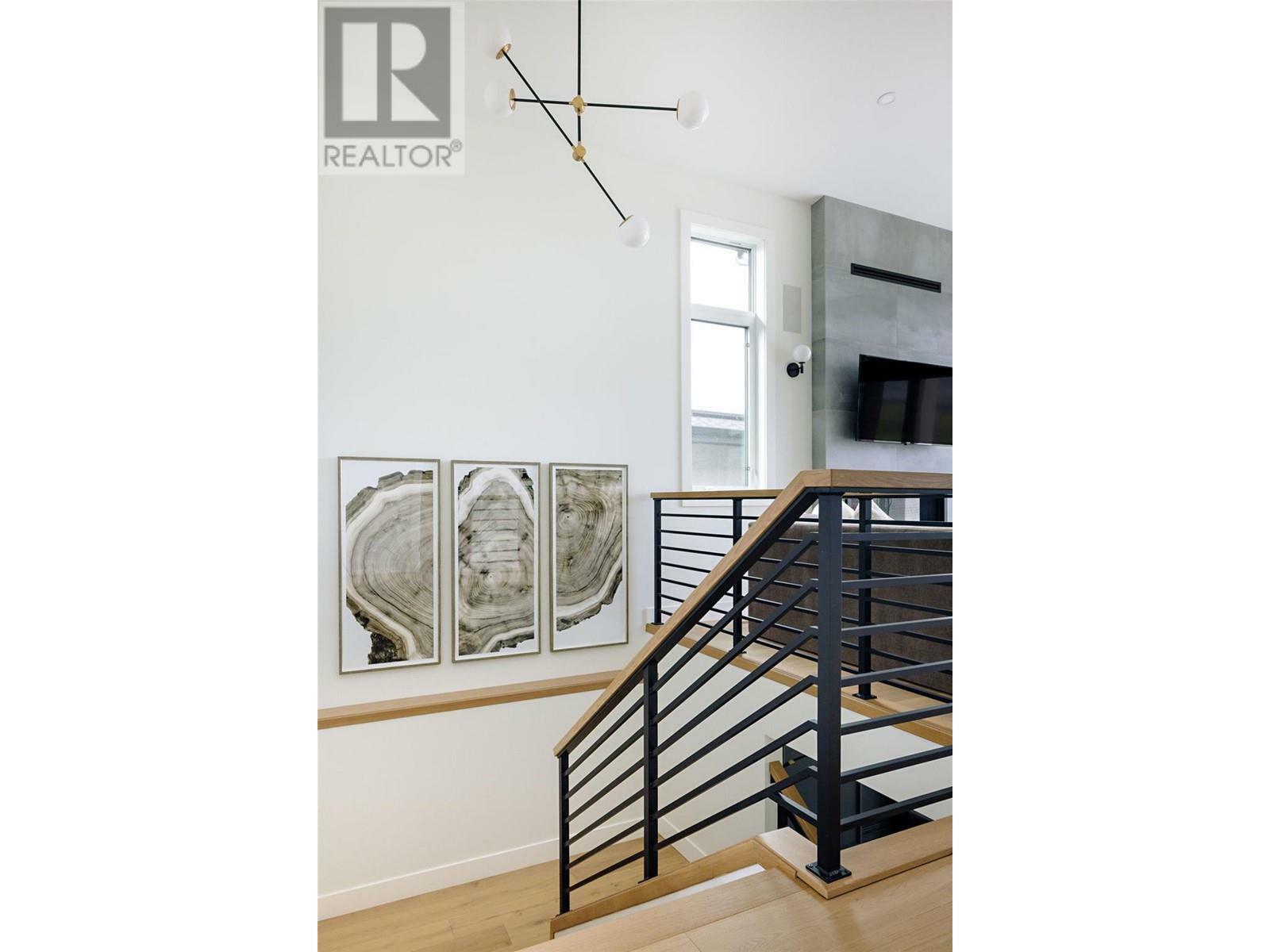 Property Photo: 1050 Emslie Street BC V1W 0C3
