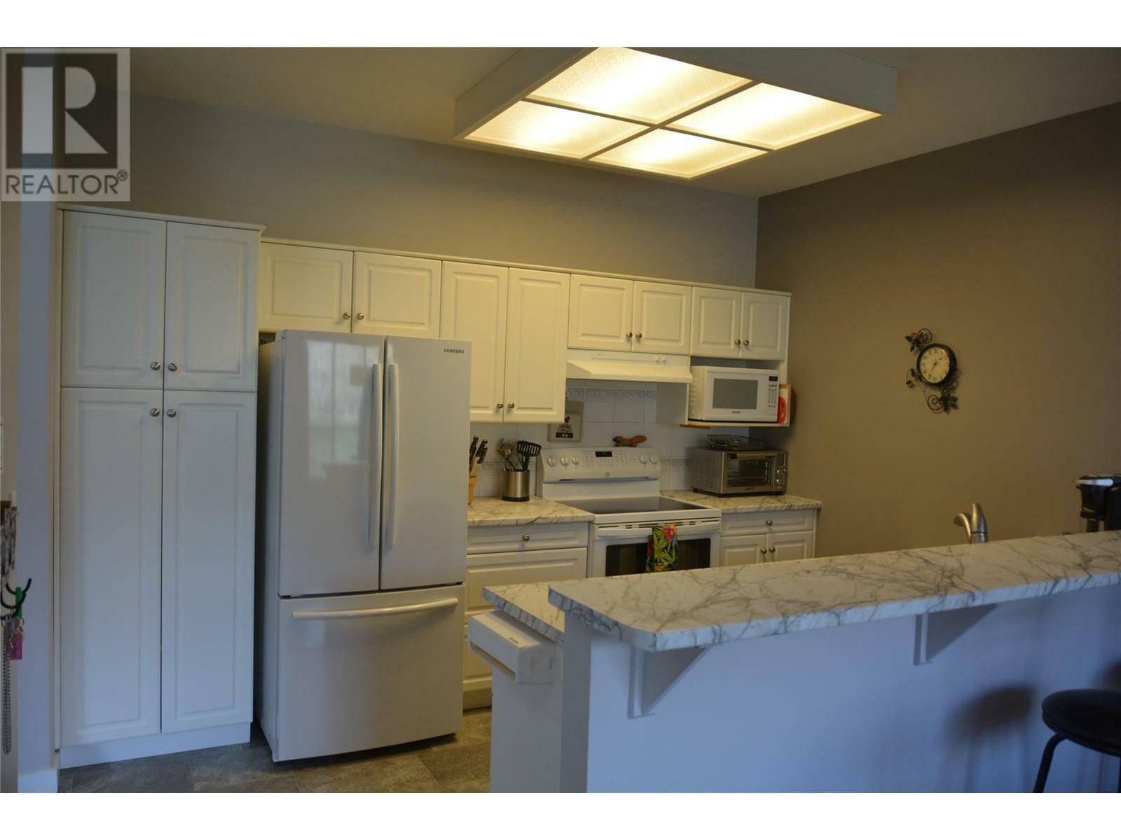 Property Photo: 650 Harrington Road 6 BC V2B 6T7