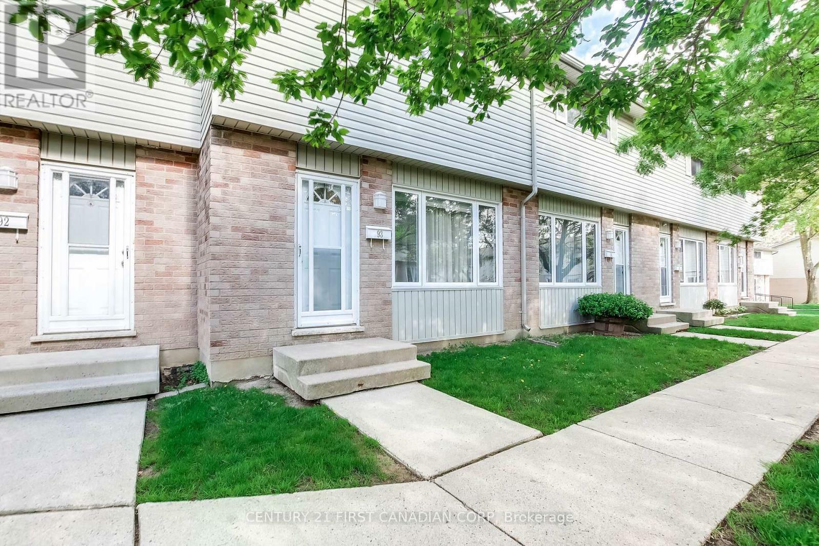 Property Photo: 1095 Jalna Boulevard 93 ON N6E 2Y7