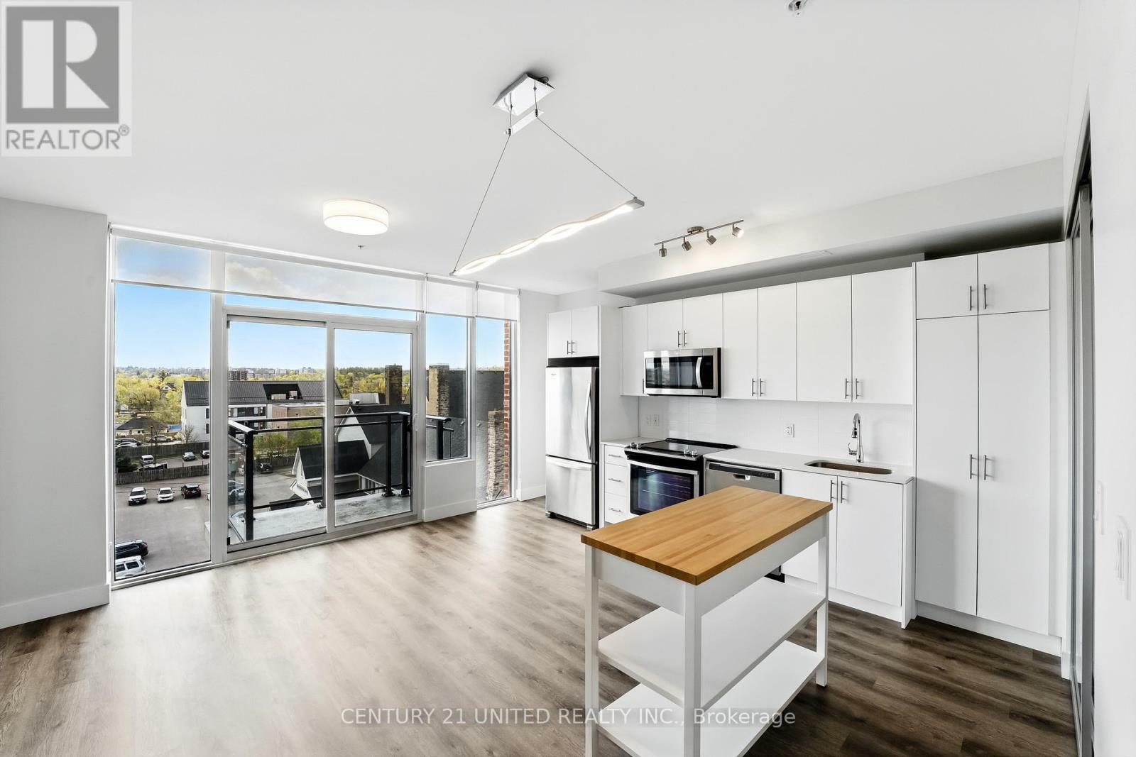 Photo de la propriété: 475 George Street North 604 ON K9J 3G6