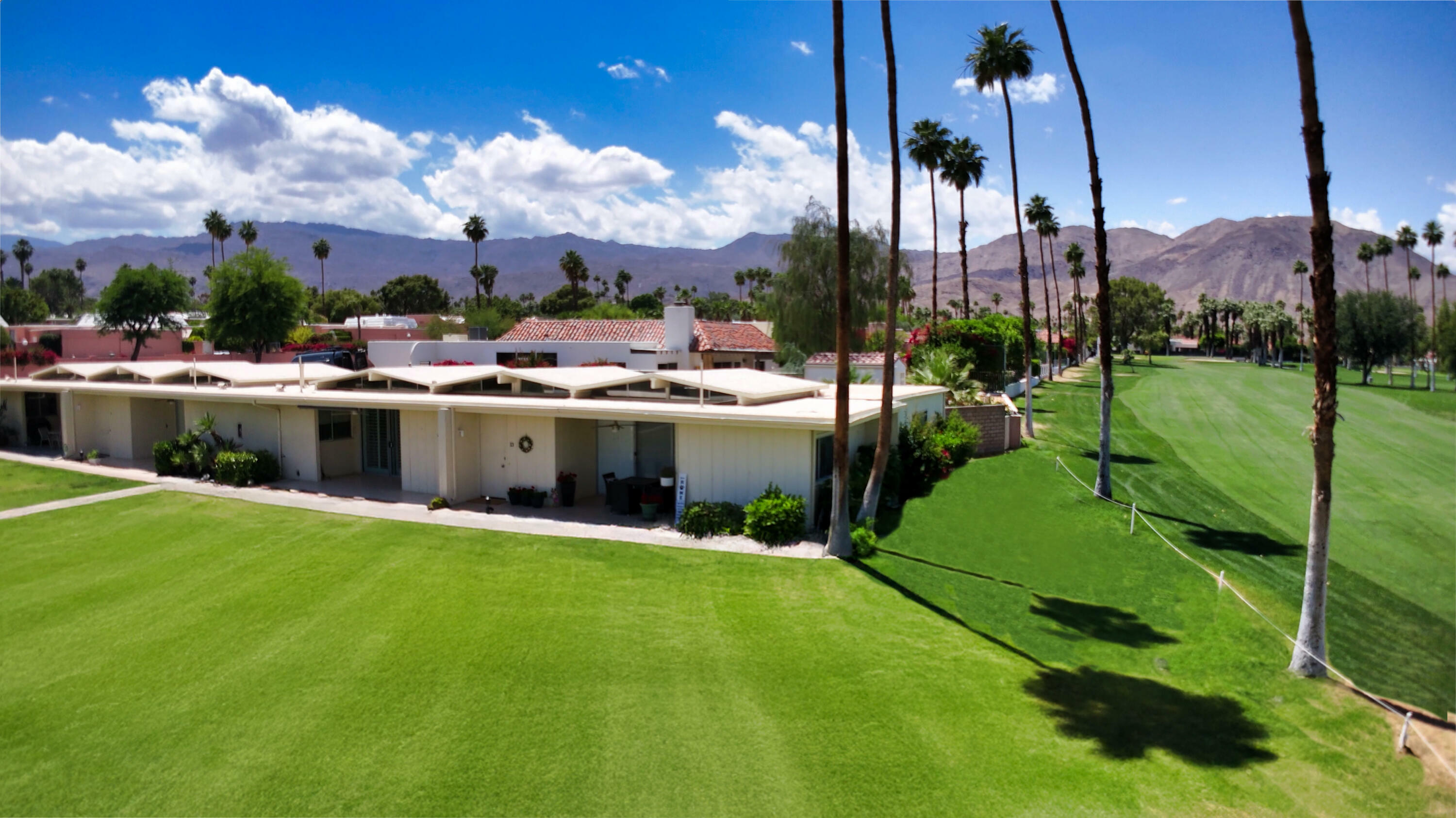 Property Photo: 73700 Grapevine Street 14 CA 92260