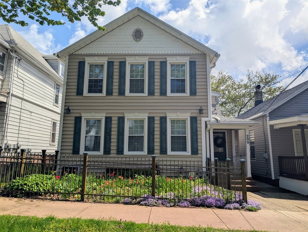 Property Photo: 209 Parade Street PA 16507