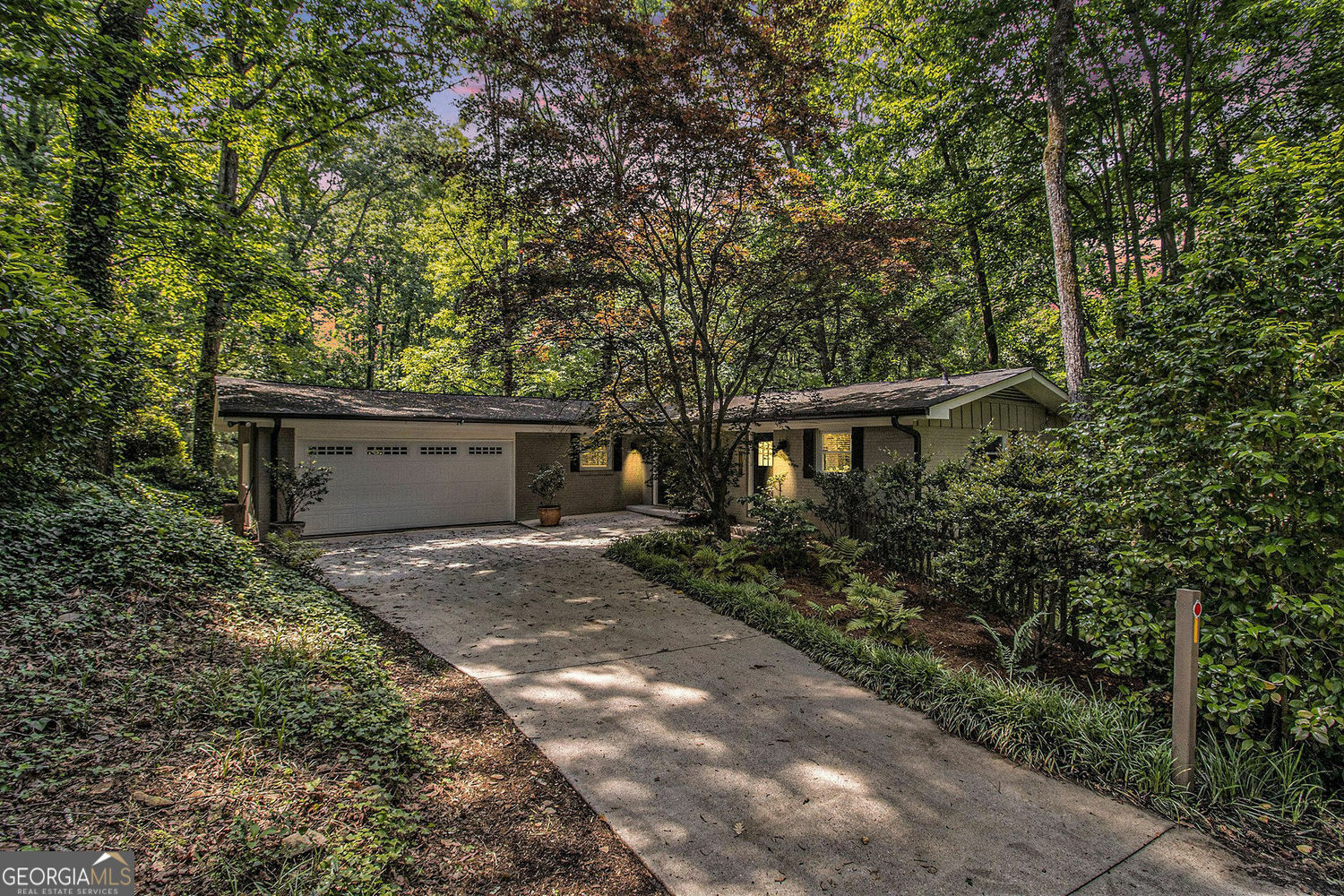 Property Photo: 6590 Williamson Drive NE GA 30328