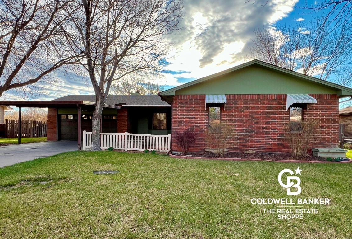 Property Photo: 2016 N Dennison Street KS 67846