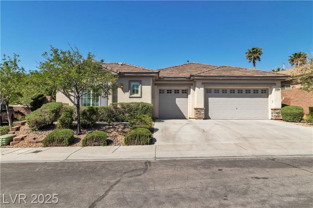 Property Photo: 11621 La Mirago Place NV 89138