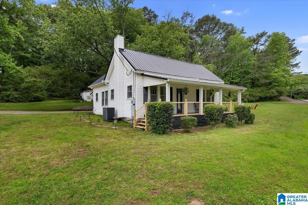 Property Photo: 1034 Valley Road AL 35121