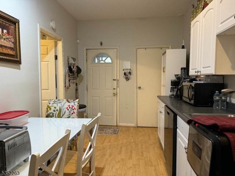 Property Photo: 98 King St 2 NJ 07110