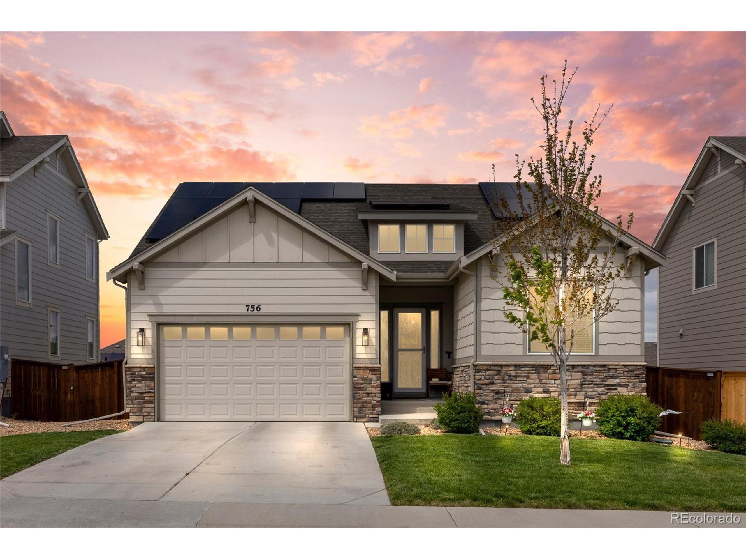 Property Photo: 756 Ranchhand Dr CO 80513