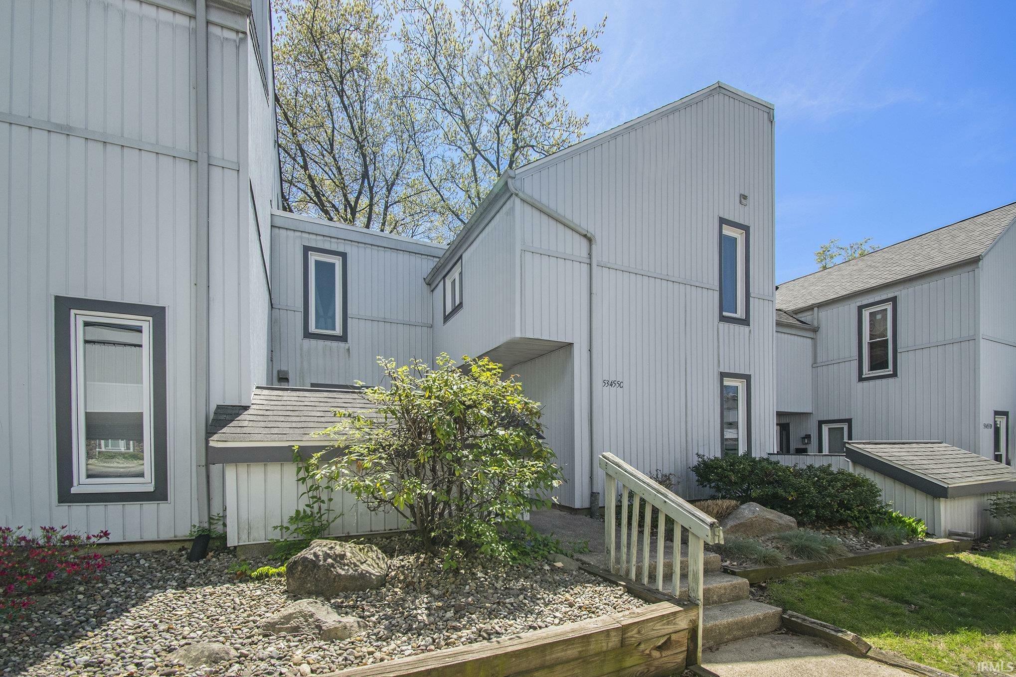 53455 Stoneridge Street C  South Bend IN 46637-5149 photo