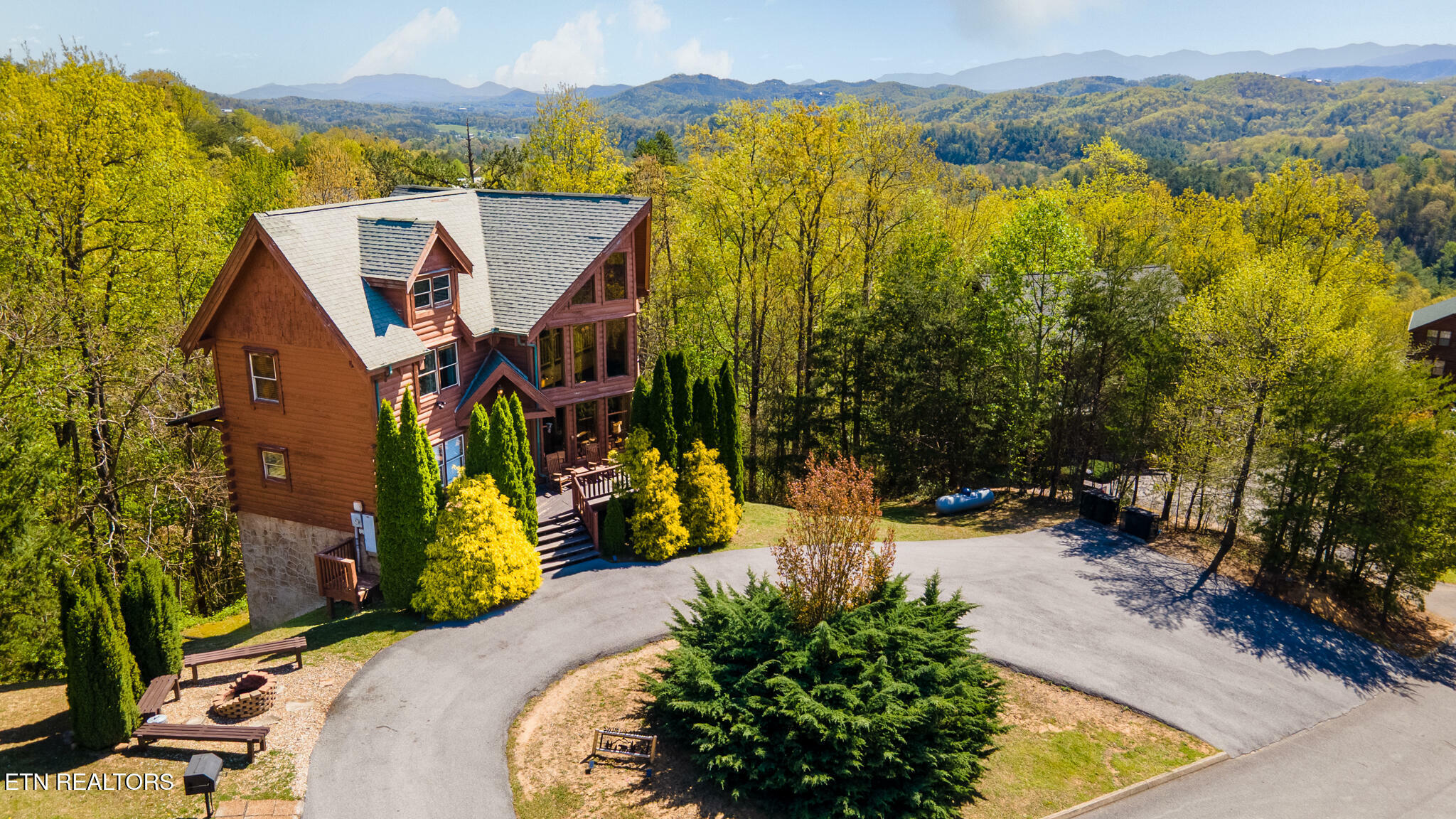 Property Photo: 2015 Delta Dawn Drive TN 37862