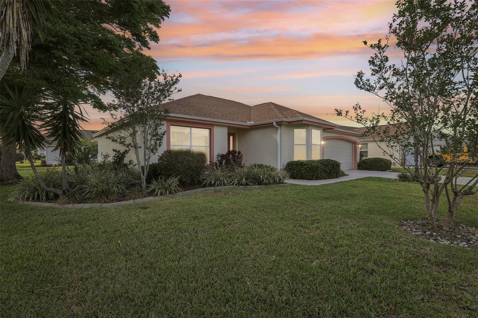 Property Photo: 802 San Salvador Drive FL 32159