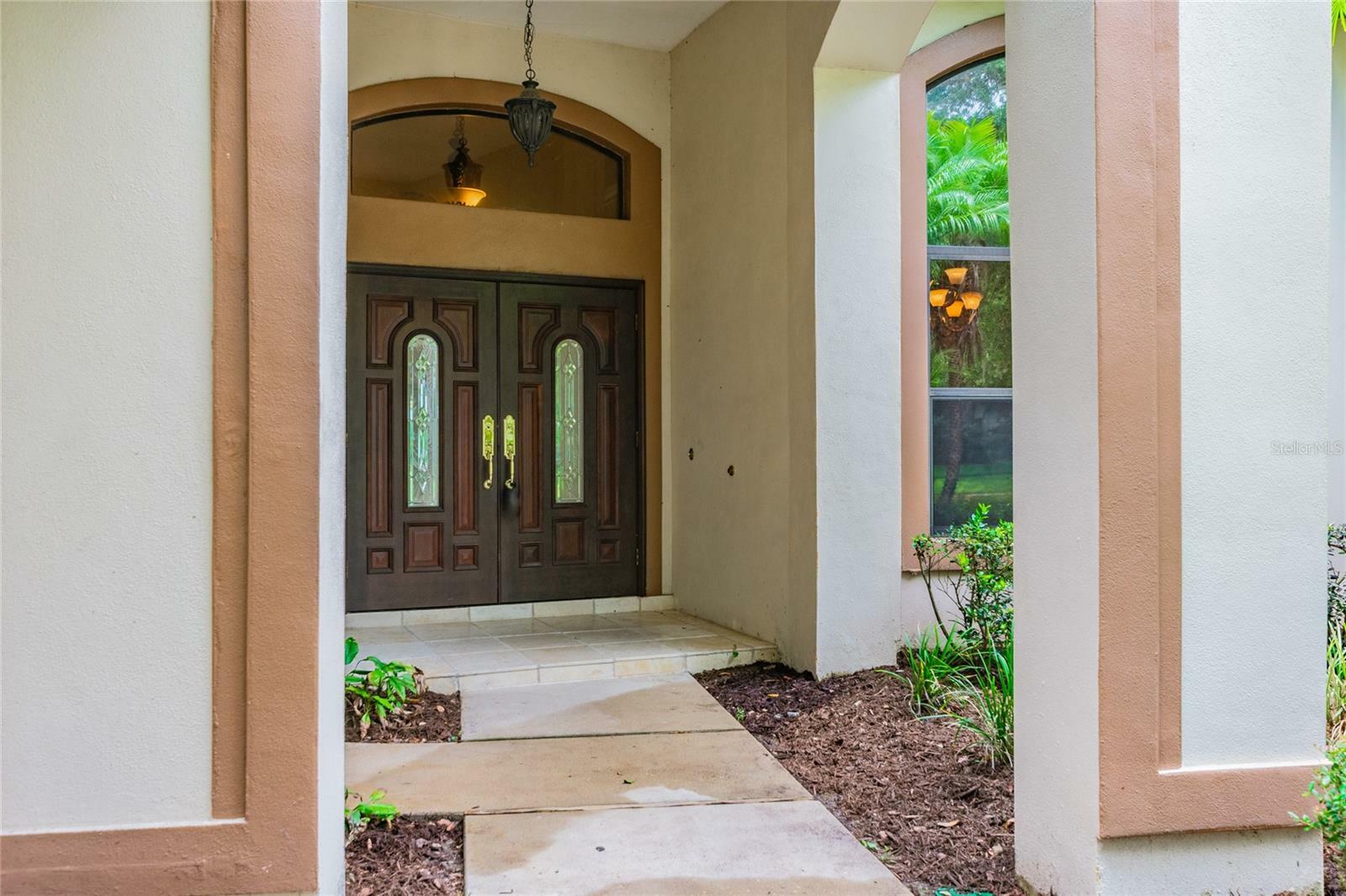 Property Photo: 5313 Burchette Road FL 33647