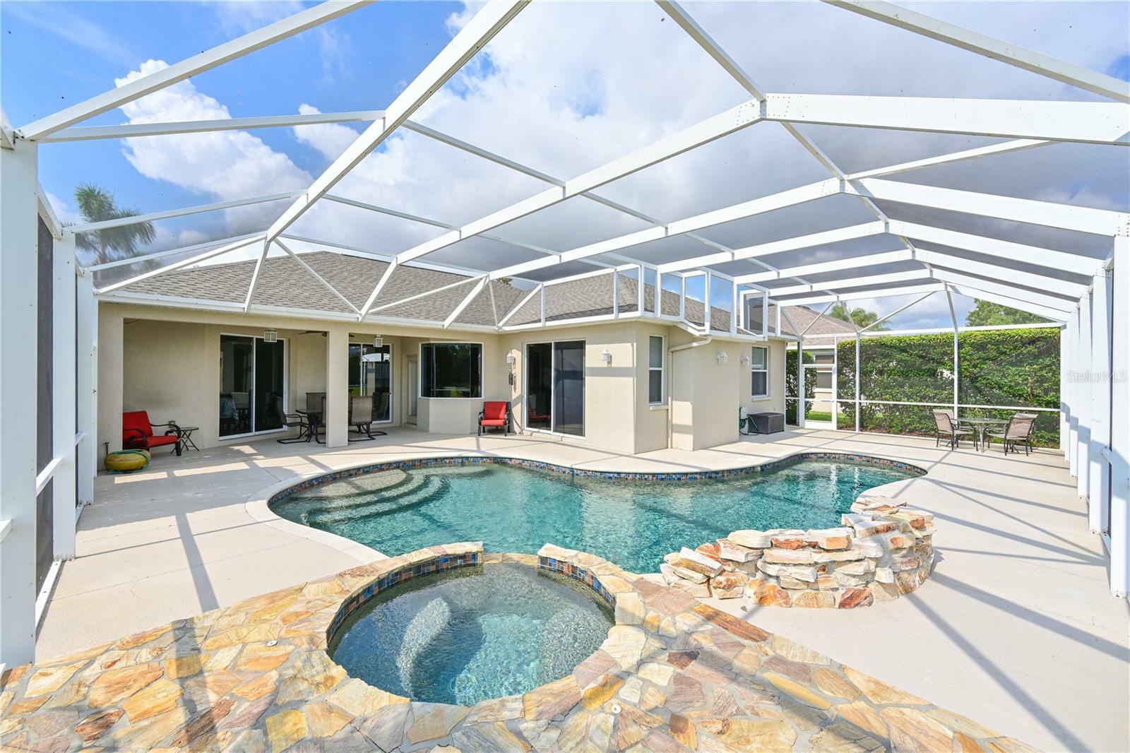 Property Photo: 3309 45th Avenue E FL 34203