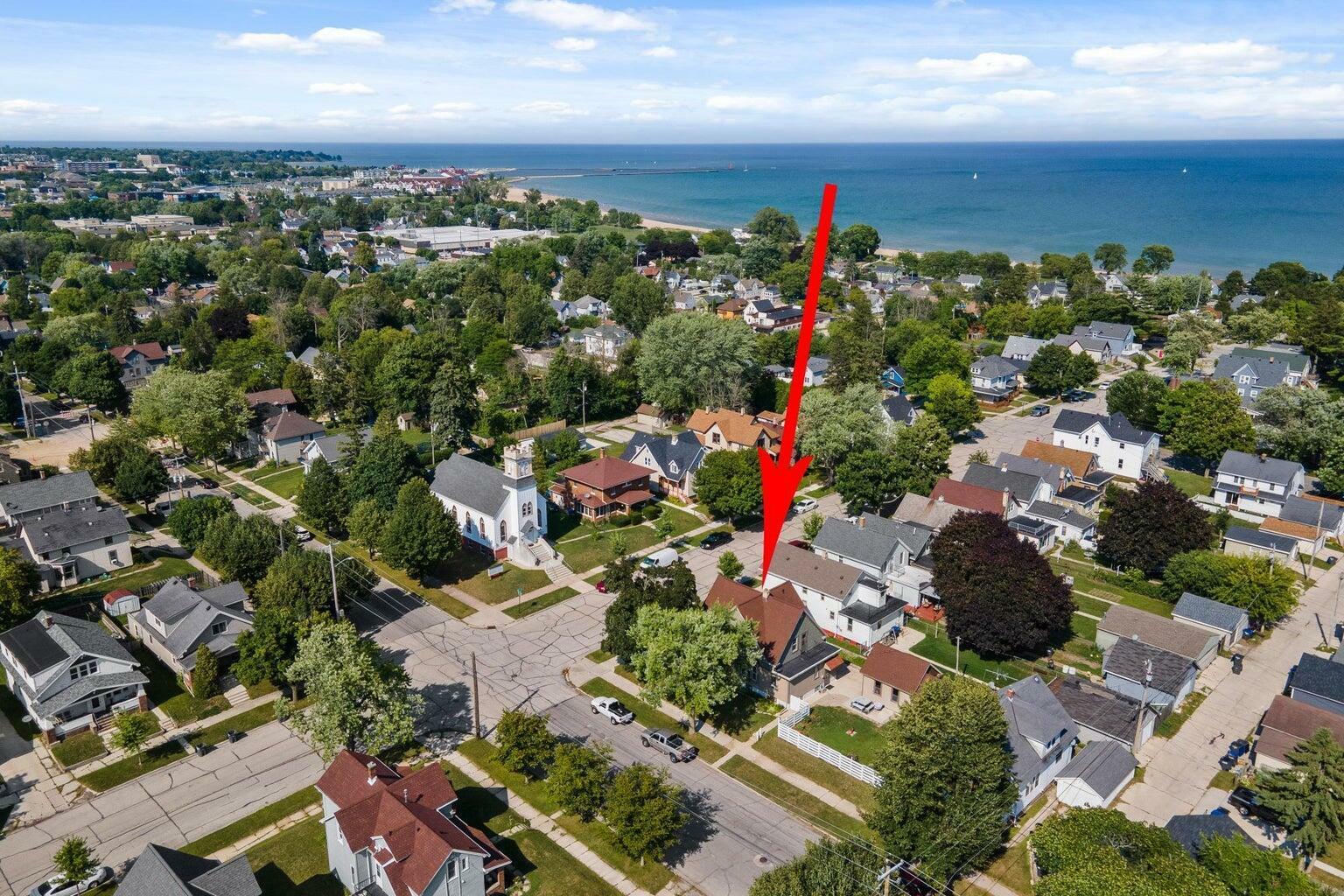Property Photo: 933 High Ave WI 53081