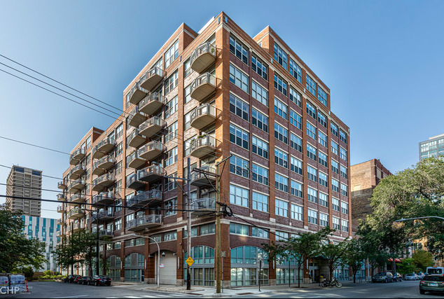 Property Photo: 933 W Van Buren Street 327 IL 60607