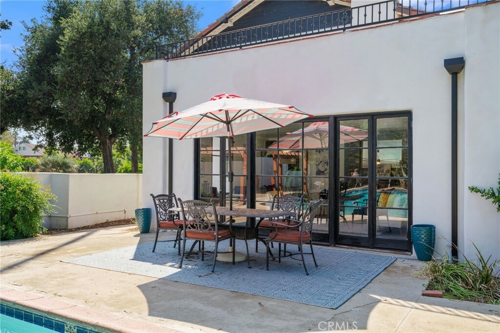 Property Photo:  24 W Hilton Avenue  CA 92373 
