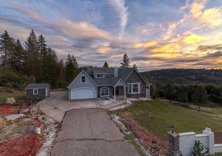 10246 Ranch Road  Rough and Ready CA 95975 photo