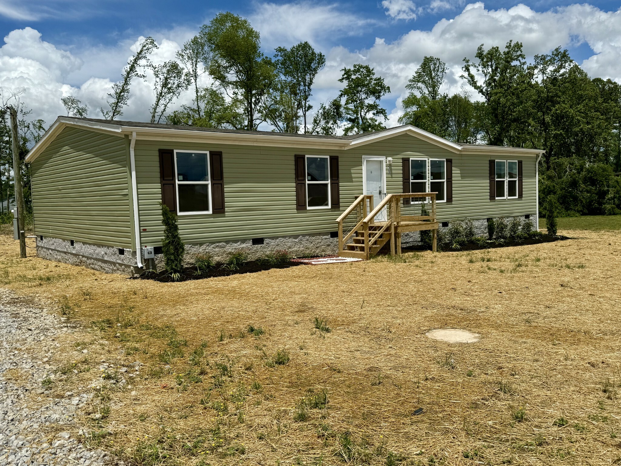 Property Photo: 39 Henegar Rd TN 37357