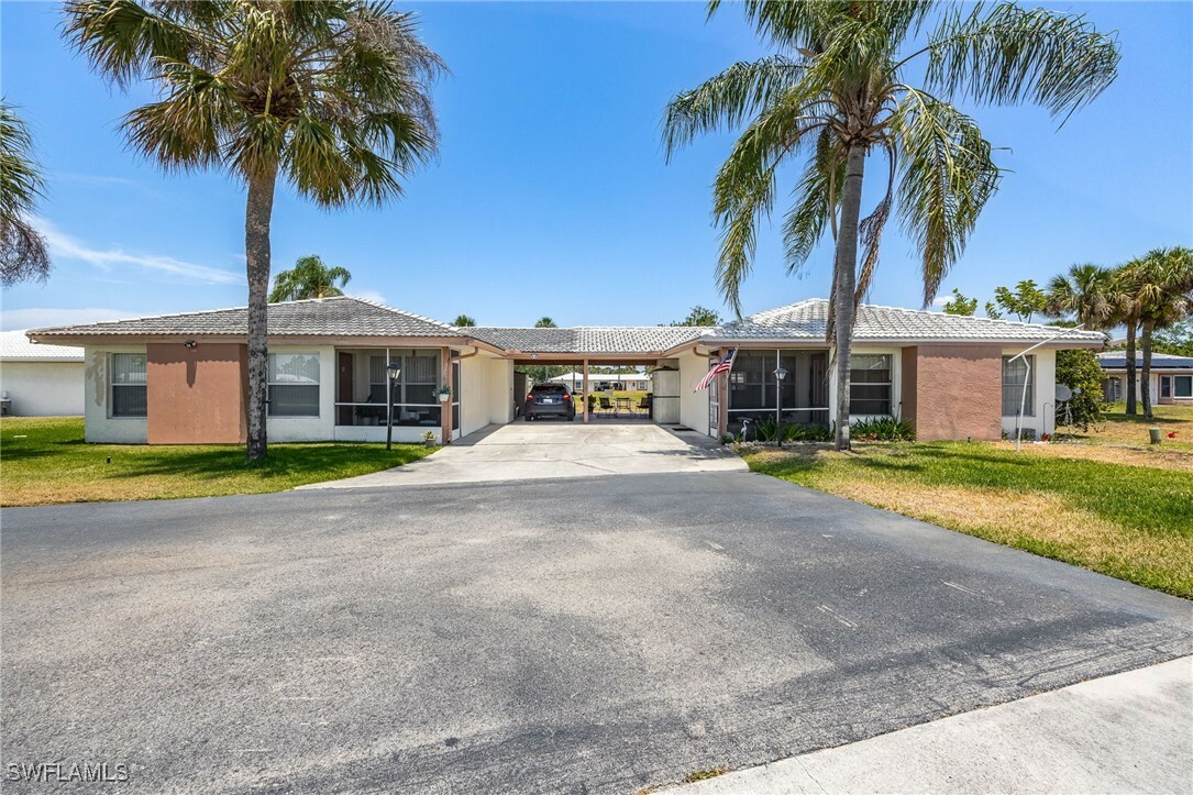 Property Photo: 220 Oakmont Parkway FL 33936